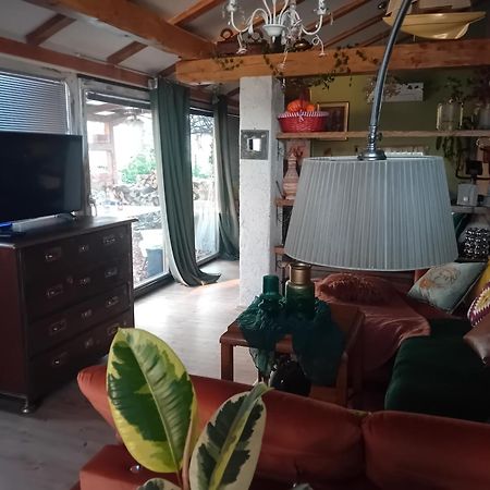 Rose Room 40M2 With Terrace 25M2 In Greeny Area For 4 Person Ljubljana Bagian luar foto